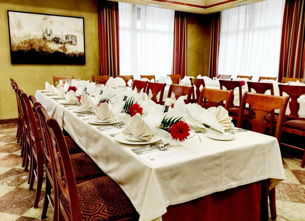 Hotel Pamplona Villava Dış mekan fotoğraf