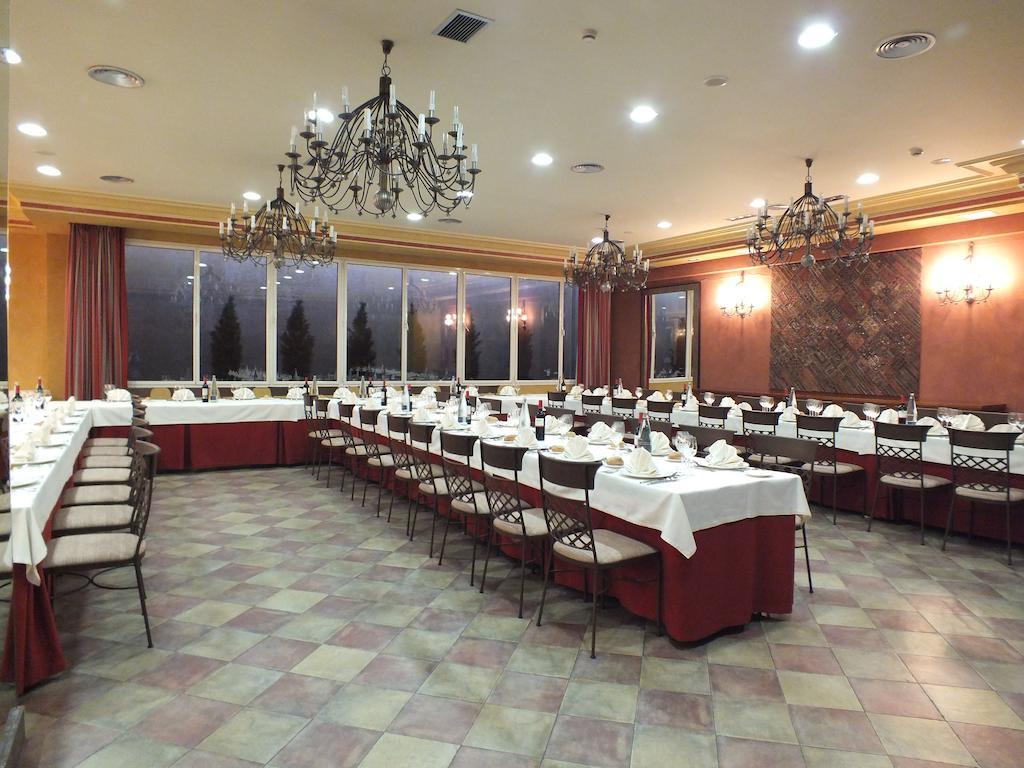 Hotel Pamplona Villava Dış mekan fotoğraf